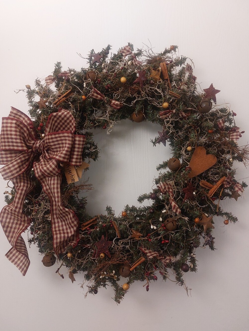 Rustic German Twig 22" Wreath - Picture 4 of 5